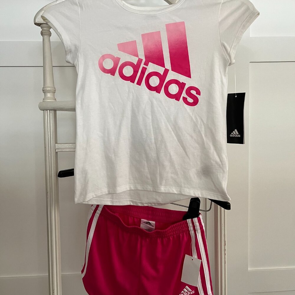 BNWT adidas bright pink 2 Piece shorts tee set (4)